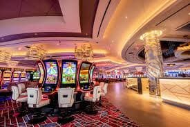 Studio live Evolution Gaming dengan dealer profesional